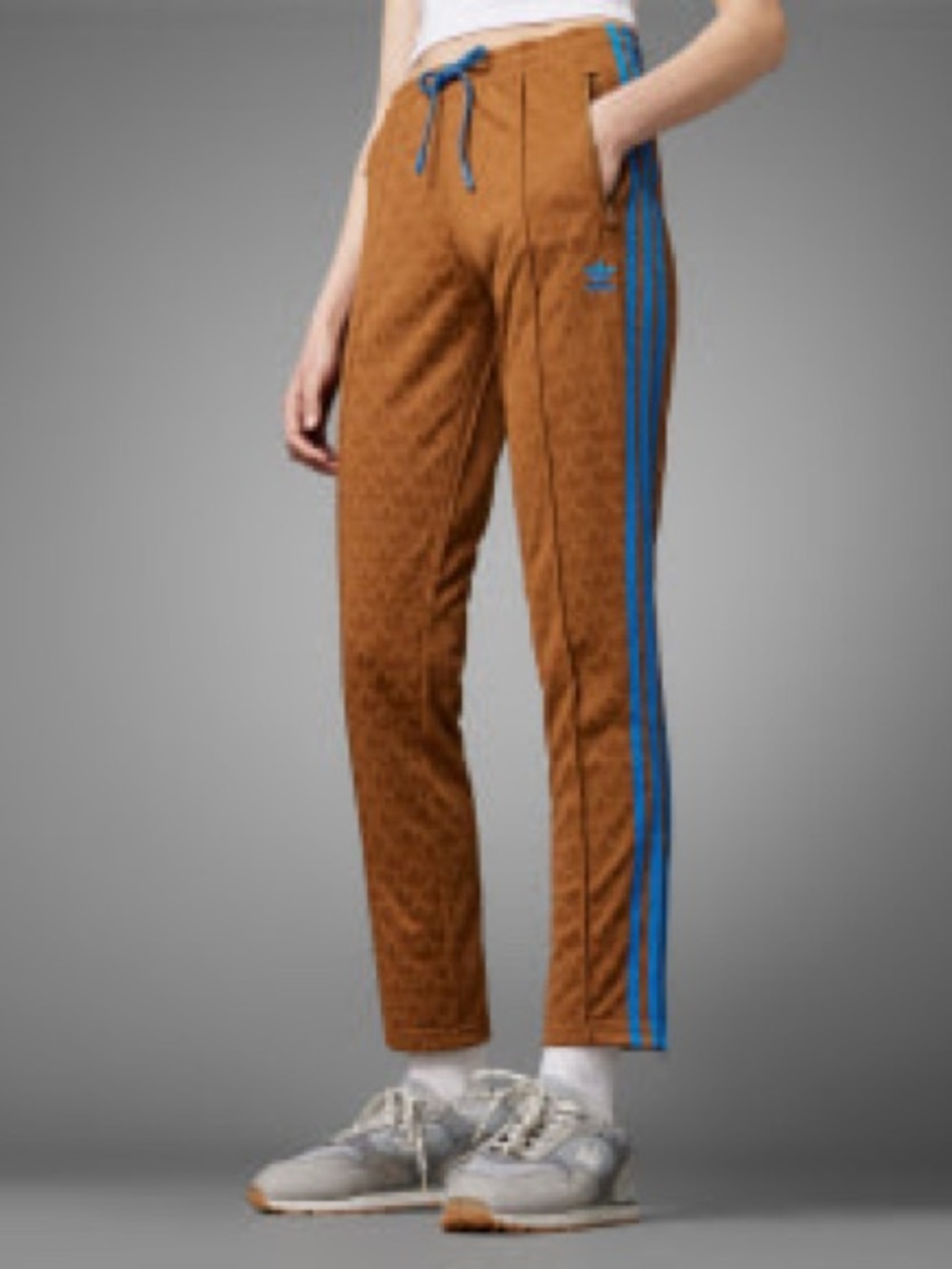 Women’s Adidas Adicolor 70s SST Track Pants (Like New)